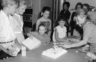 Kymmie's birthday party on the set.
